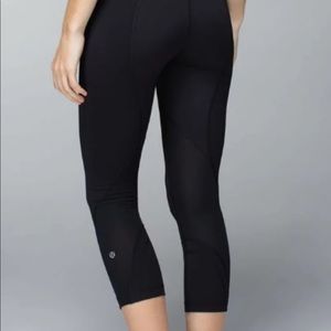 Lululemon run inspire crop